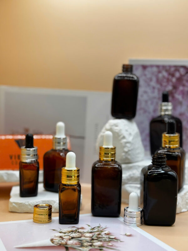 Chai Tinh Serum Nâu Vuông - Khoen Vàng - bạc cát sang trọng