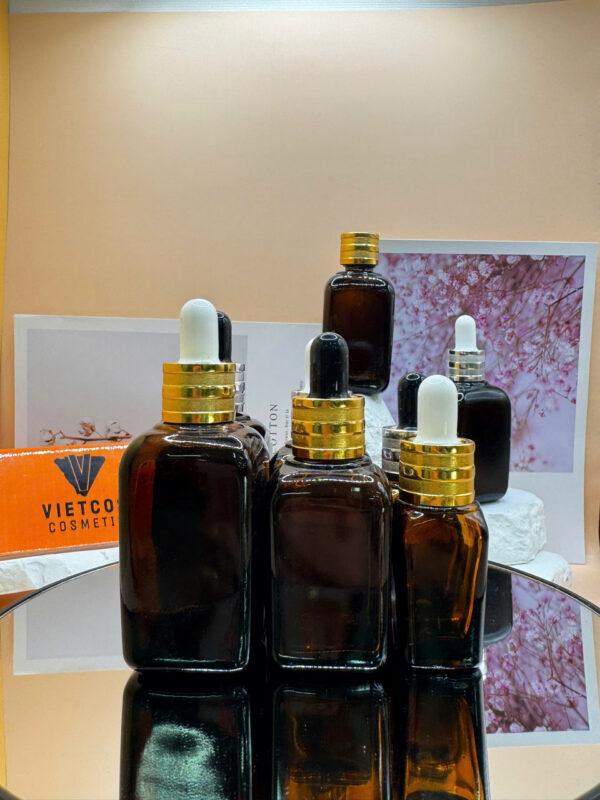 Chai Tinh Serum Nâu Vuông - Khoen Vàng - bạc cát sang trọng